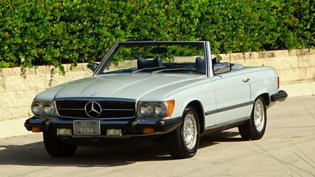 Mercedes-Benz SL-Class 1979 image number 0