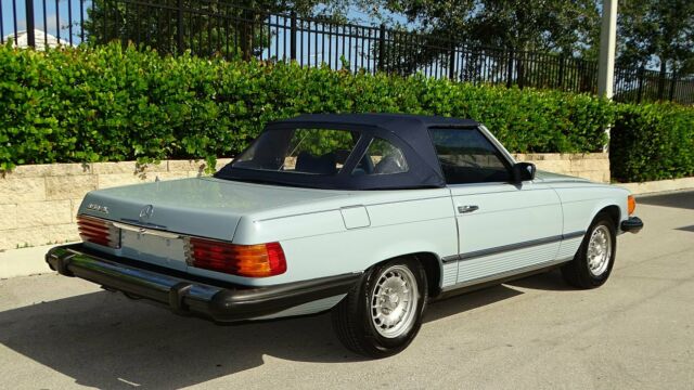 Mercedes-Benz SL-Class 1979 image number 29