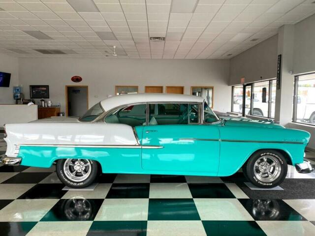 Chevrolet Bel Air/150/210 1955 image number 29