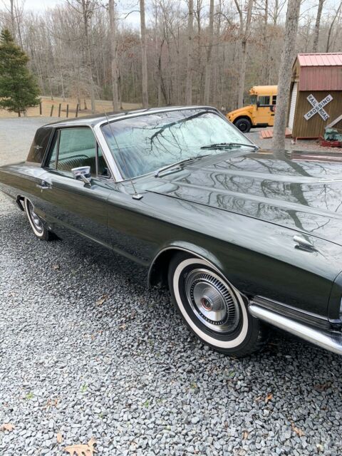 Ford Thunderbird 1966 image number 4