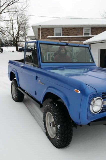 Ford Bronco 1969 image number 10