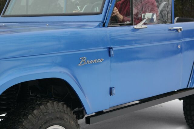 Ford Bronco 1969 image number 16