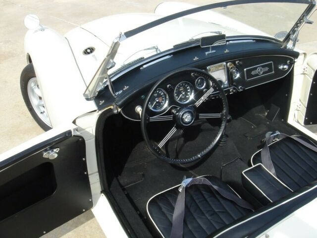 MG MGA 1962 image number 33