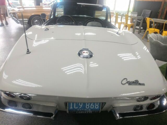 Chevrolet Corvette 1964 image number 1