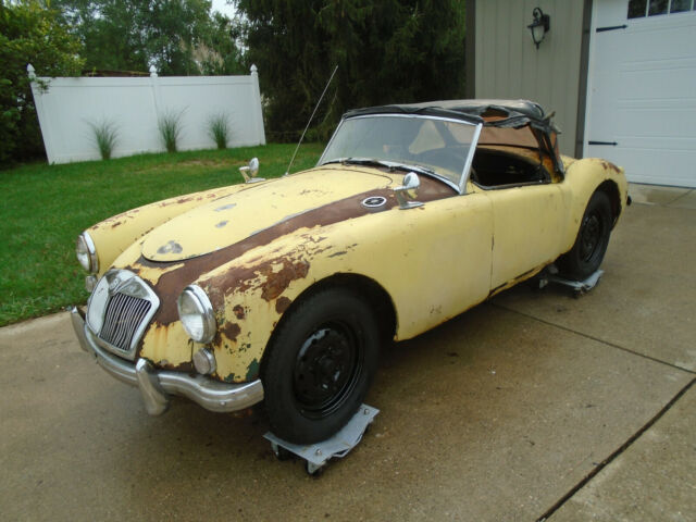 MG MGA 1960 image number 0