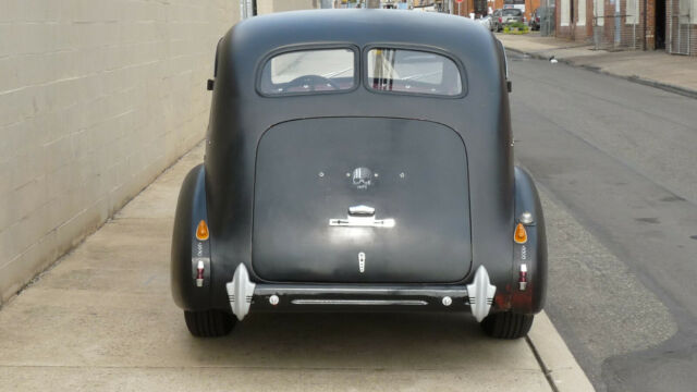 Buick Special 1937 image number 32