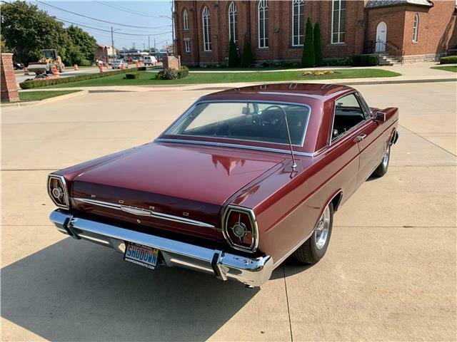 Ford Galaxie 1965 image number 33