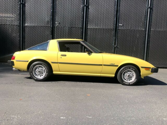 Mazda RX-7 1979 image number 19