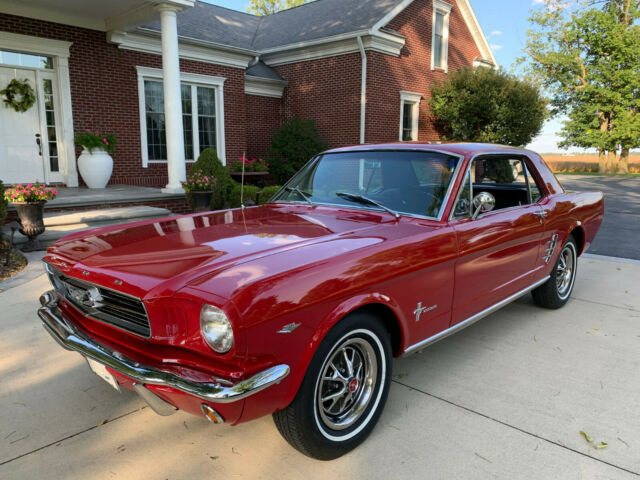 Ford Mustang 1966 image number 2