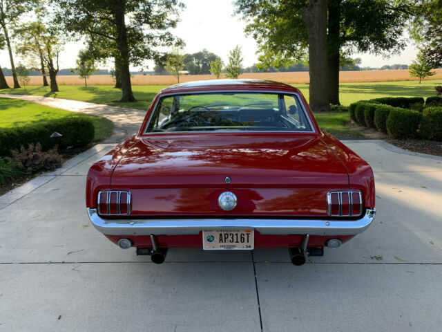 Ford Mustang 1966 image number 29