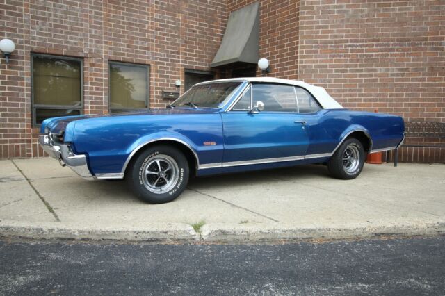 Oldsmobile 442 1967 image number 1