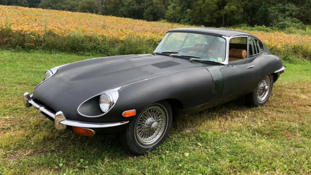 Jaguar E-Type 1969 image number 15