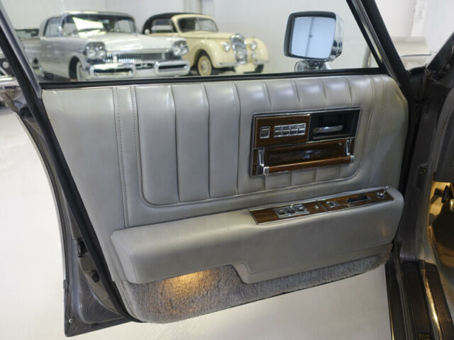 Cadillac Seville 1978 image number 31