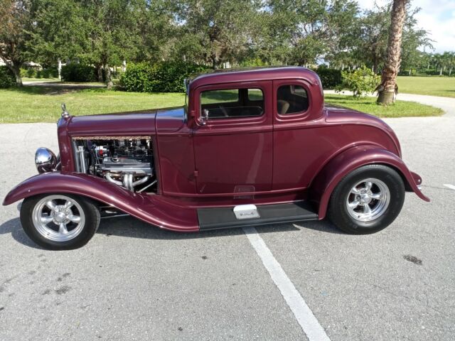 Ford Coupe 1932 image number 11