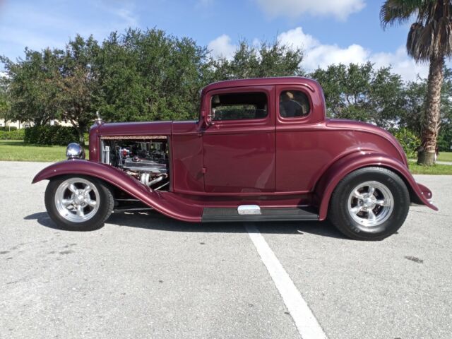 Ford Coupe 1932 image number 13