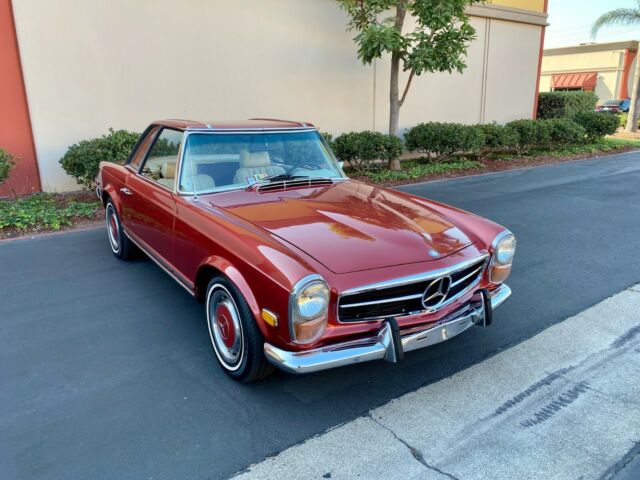 Mercedes-Benz SL-Class 1971 image number 14