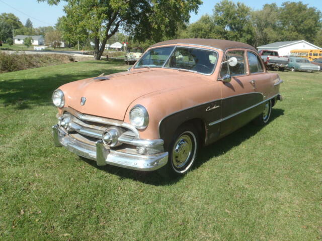 Ford Crestliner 1951 image number 0