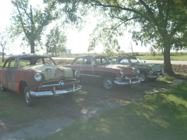 Ford Crestliner 1951 image number 23