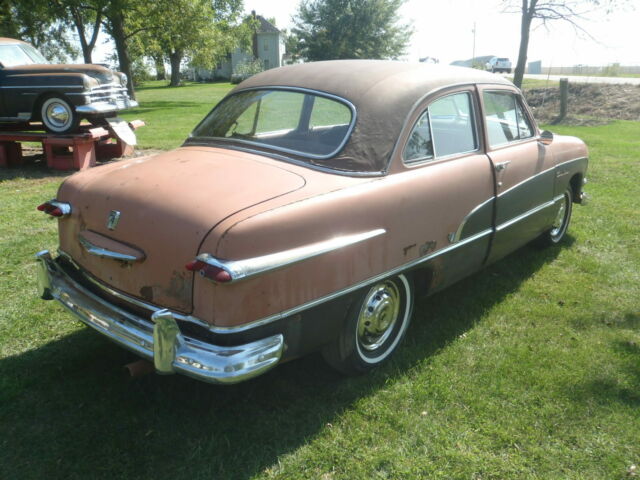 Ford Crestliner 1951 image number 27