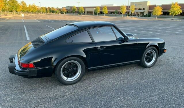 Porsche 911 1978 image number 0