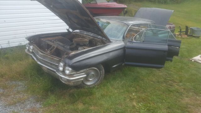 Cadillac DeVille Sedan 1962 image number 3