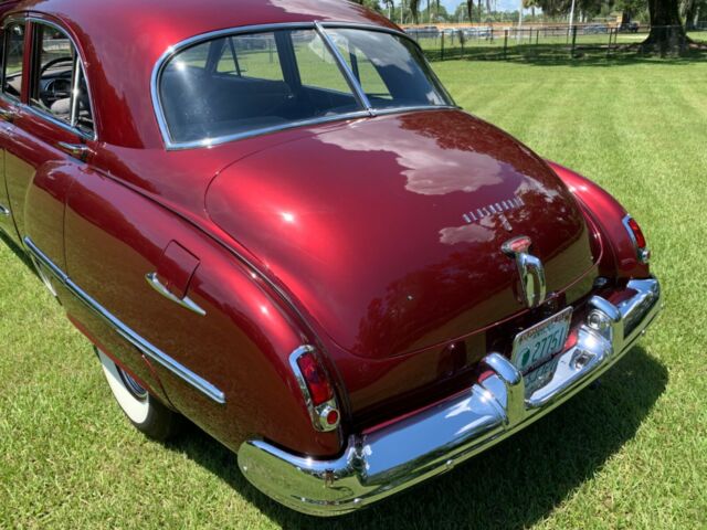 Oldsmobile Ninety-Eight 1948 image number 17