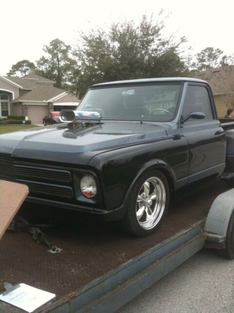 Chevrolet Stepside Pickup 1968 image number 11