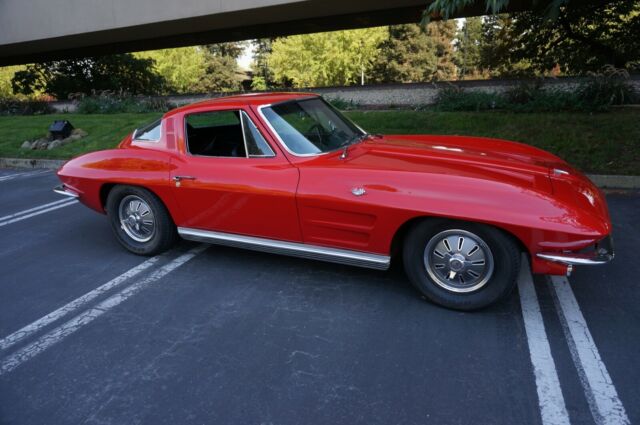 Chevrolet Corvette 1964 image number 0