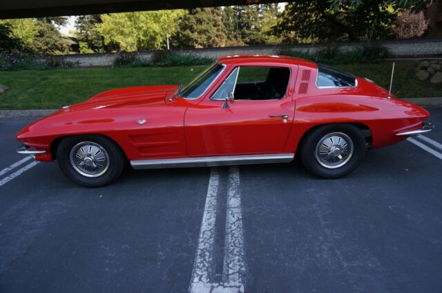 Chevrolet Corvette 1964 image number 34