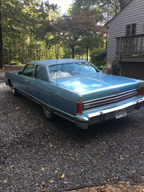 Lincoln Continental 1977 image number 30