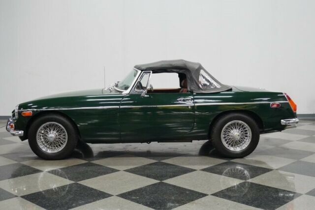 MG MGB 1971 image number 2