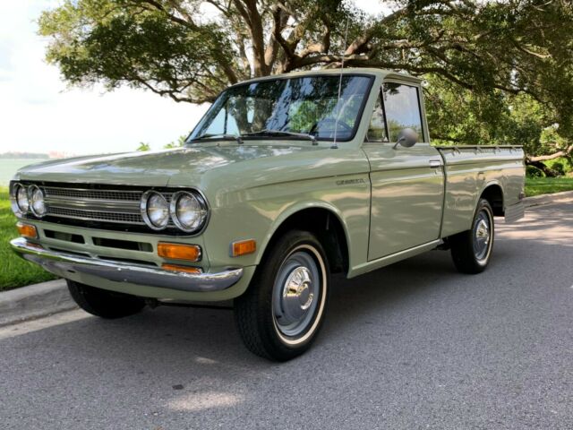 Datsun Pickup 1971 image number 28