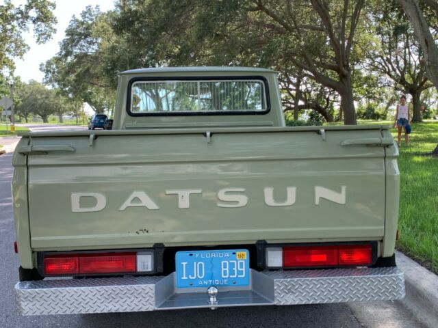 Datsun Pickup 1971 image number 29