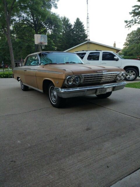 Chevrolet Impala 1962 image number 1