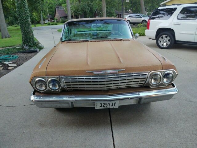 Chevrolet Impala 1962 image number 2