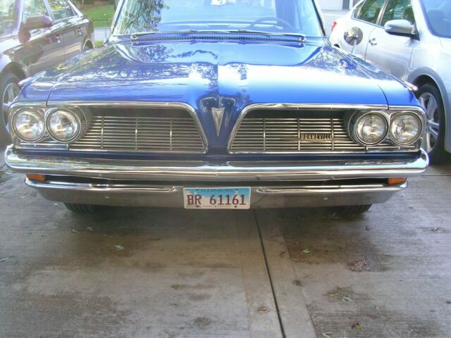 Pontiac Bonneville 1961 image number 13