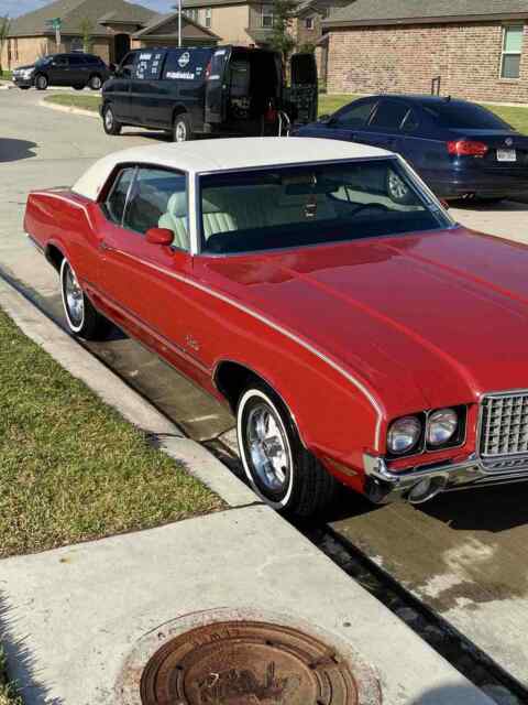 Oldsmobile Cutlass 1972 image number 0