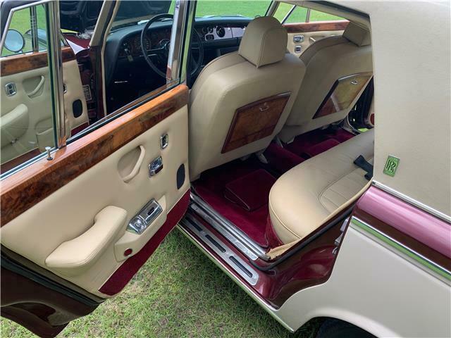 Rolls-Royce Silver Shadow LWB 1971 image number 12