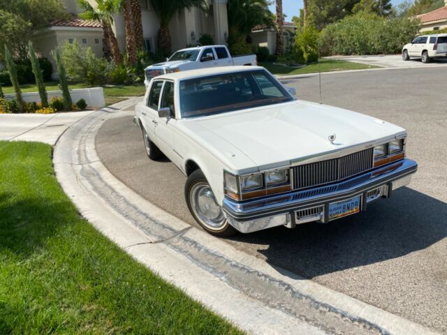 Cadillac Seville 1979 image number 2