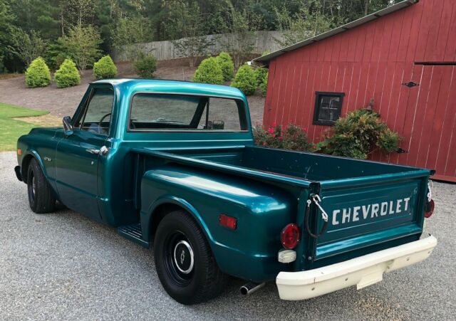 Chevrolet C-10 1969 image number 2