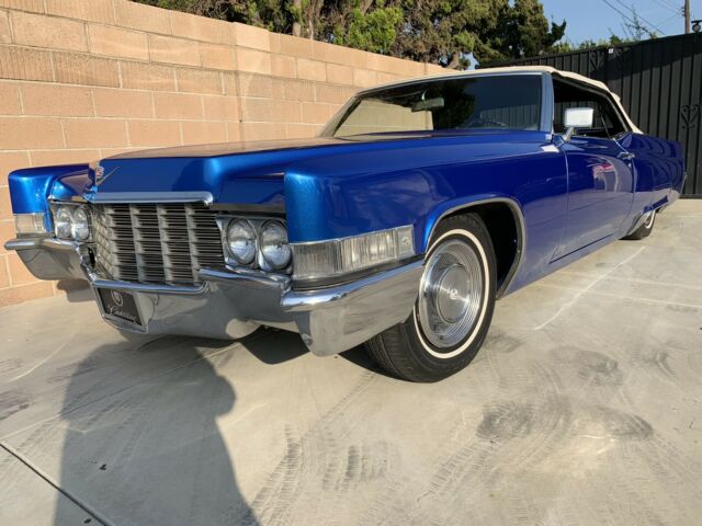 Cadillac DeVille Convertible 1969 image number 13