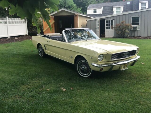 Ford Mustang 1966 image number 16