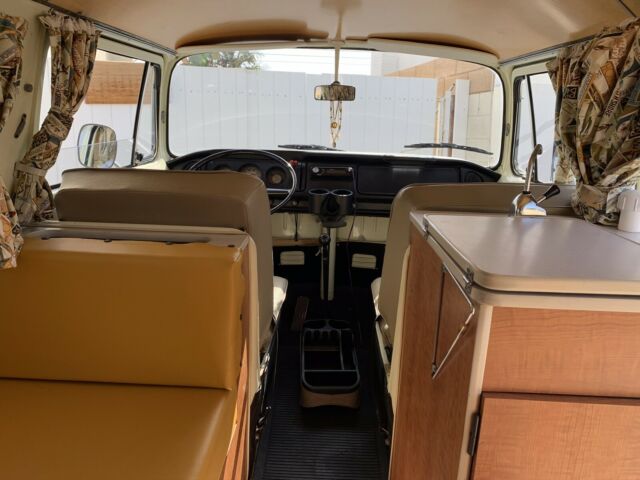 Volkswagen camper 1969 image number 15