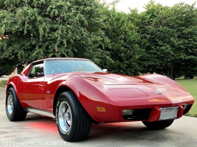 Chevrolet Corvette 1976 image number 27