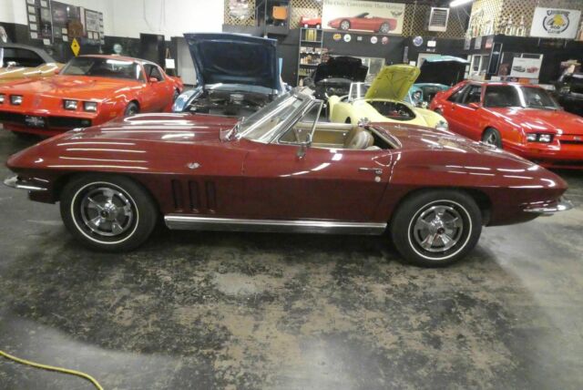 Chevrolet Corvette 1966 image number 1