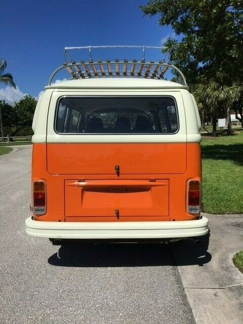 Volkswagen Bus/Vanagon 1975 image number 10