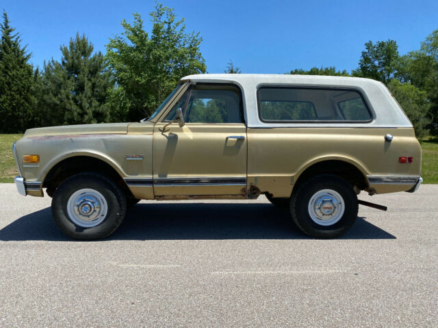 GMC Jimmy 1970 image number 32