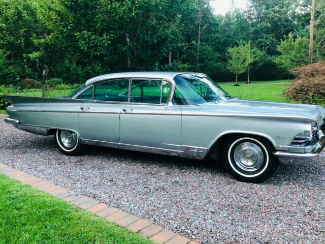 Buick Electra 1959 image number 1