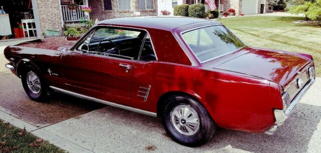 Ford Mustang 1966 image number 36