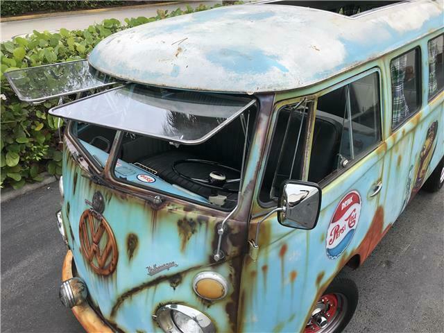 Volkswagen Bus/Vanagon 1970 image number 0